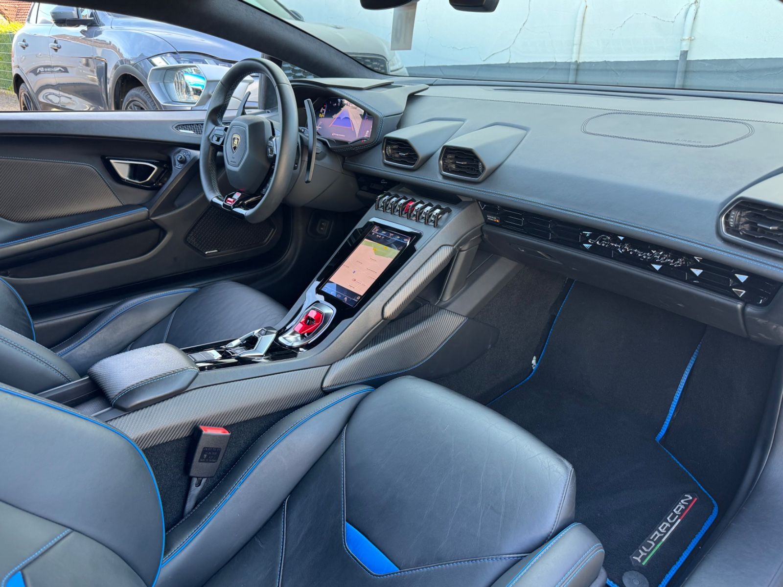 Fahrzeugabbildung Lamborghini Huracán EVO V10 /LIFT/SENSONUM/KAMERA/ACC