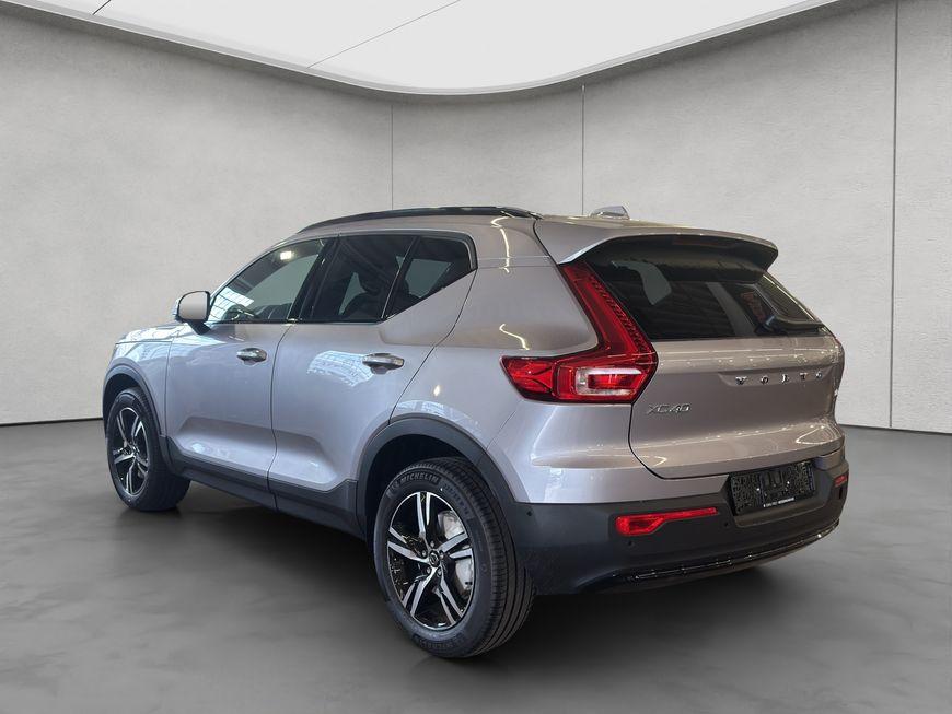 Volvo XC40 B3 B DKG Plus Dark 120 kW, 5-türig