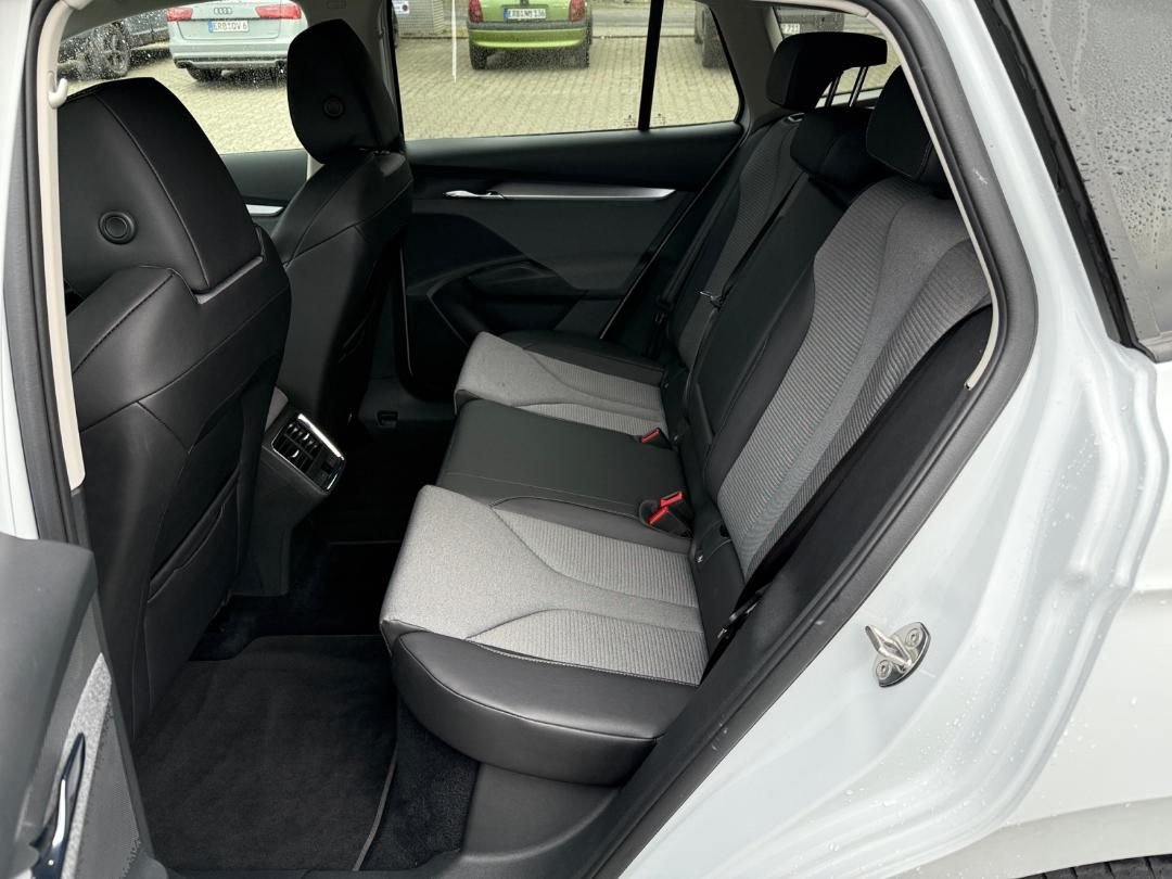 Enyaq 50 Navi LED Standklimatisierung Sitzheizun