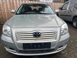 Toyota Avensis 2.0 Sol Automatik Leder Sitzheiz. TÜVneu - gebrauchte Toyota Avensis aus dem Jahr 2003