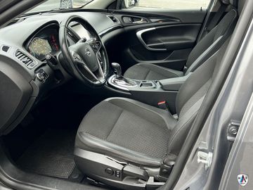 Opel Insignia - 12