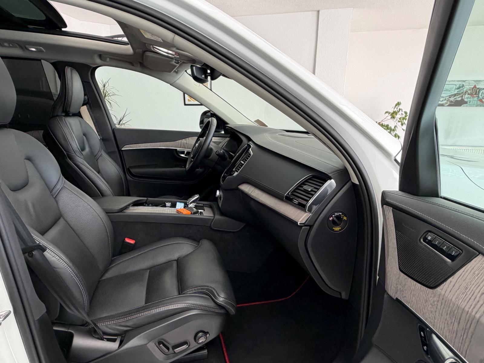 Volvo XC90 Plus Dark AWD 7.Sitze, PANORAMA