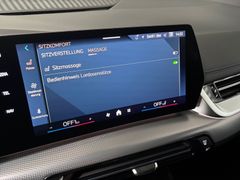Fahrzeugabbildung BMW 218i Active Tourer M Sport --AHK/HiFi/HeadUp/ACC