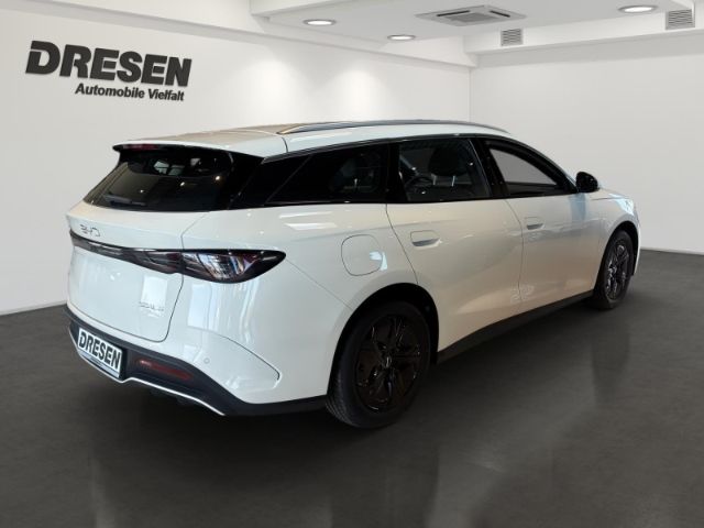 BYD SEAL 6