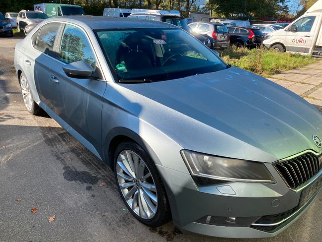 Skoda Superb Lim. Style Webasto 4x Sitzheizung  DAB