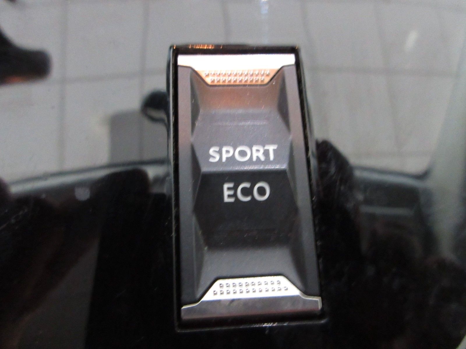 Fahrzeugabbildung Peugeot 308 Active Pack 1.2T LED/NAVI/PDC/TEMPOMAT