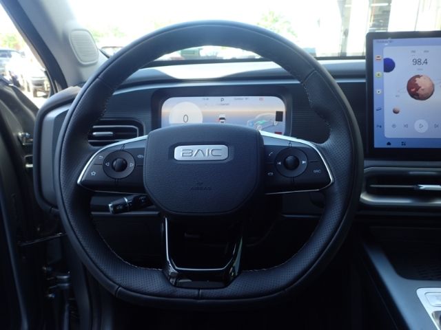 Fahrzeugabbildung BAIC BJ30 4WD HEV El. Panodach Leder digitales Cockpi