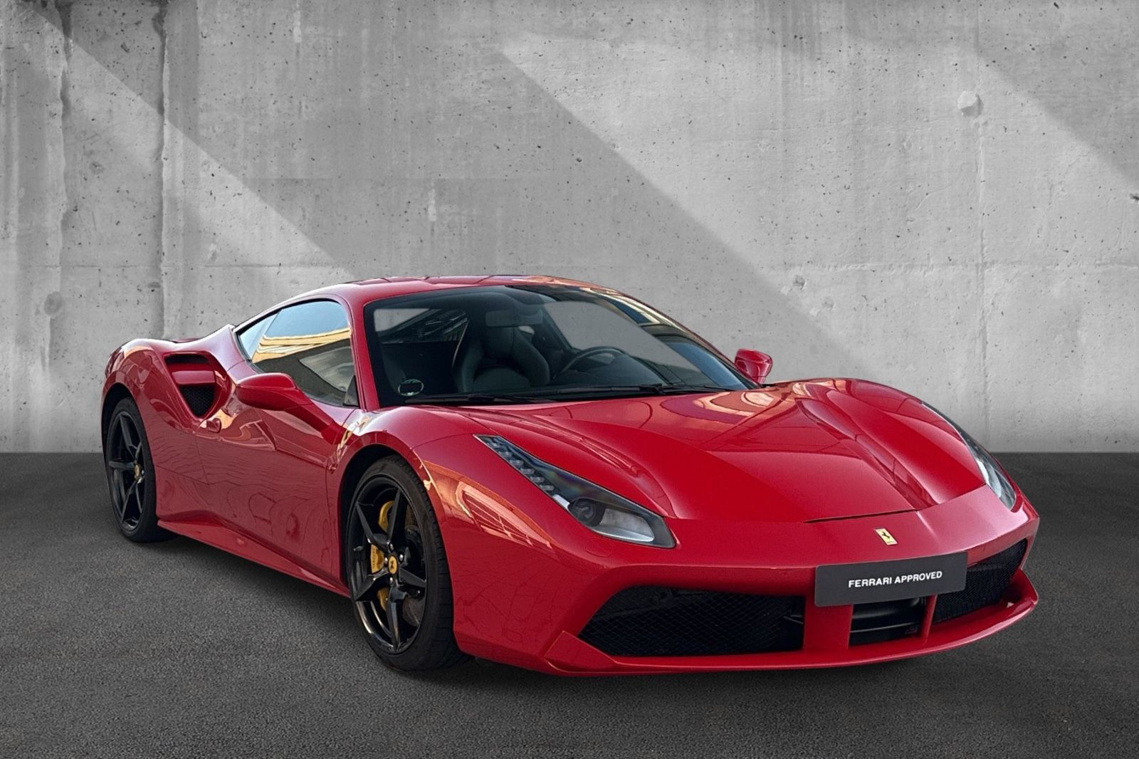 Fahrzeugabbildung Ferrari 488 GTB*Dt.Auto*LED Lenkrad*Kamera*Embleme