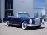 Mercedes-Benz 220 SE Werks-Cabriolet W 111 - Mercedes-Benz 220: W111