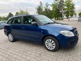 Skoda Fabia Combi 1.4l * 1.Hand * - Skoda Fabia mit Benzin-Antrieb: Blau, Kombi, 1.4
