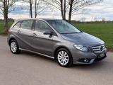 Mercedes-Benz B 200 *Automatik* Klima / SHZ / Navi / Service - Mercedes-Benz Se