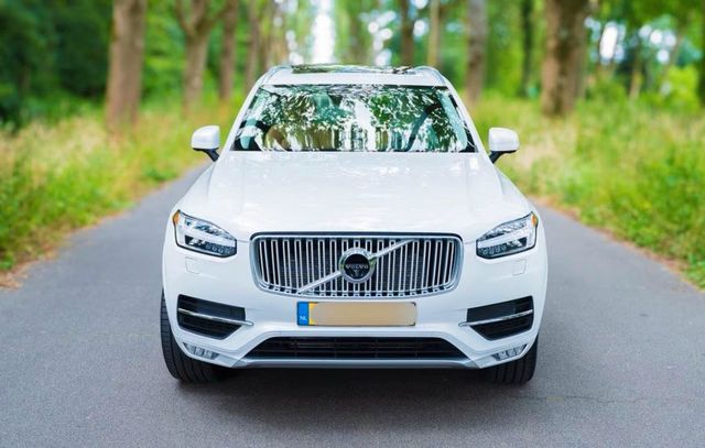 Volvo VOLVO XC90 T6 INSCRIPTION AWD 320PS 7-SITZ...