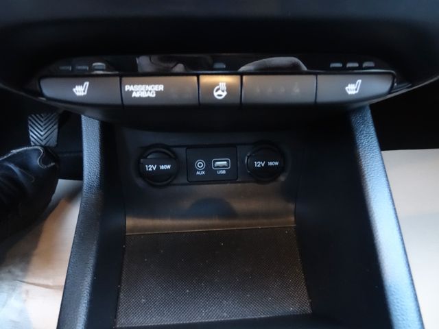 Fahrzeugabbildung Hyundai i20 Sport/OZ-Felgen/Navi/Kamera/SitzH/