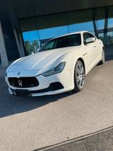 Maserati Ghibli 3.0 V6 S Automatik - weiße Maserati Ghibli