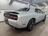 Dodge Challenger 3.6 V6 SXT PLUS/Schiebedach/Memor/R20 - silberne Dodge Challenger