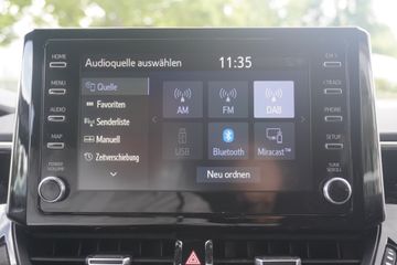 Toyota Corolla - 12