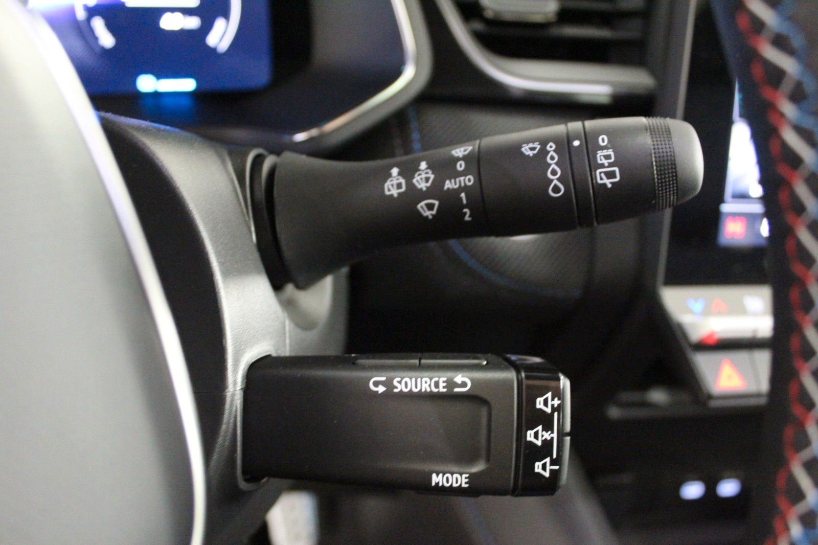 Fahrzeugabbildung Renault Captur Full Hybrid 160 E-Tech Esprit Alpine