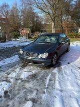 Mercedes-Benz CLK 240 ELEGANCE Elegance - blaue Mercedes-Benz CLK 240
