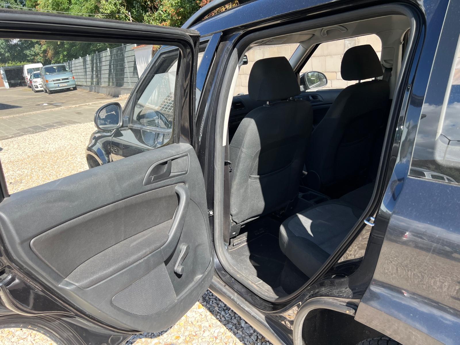 Skoda Yeti 2012 — photo 21