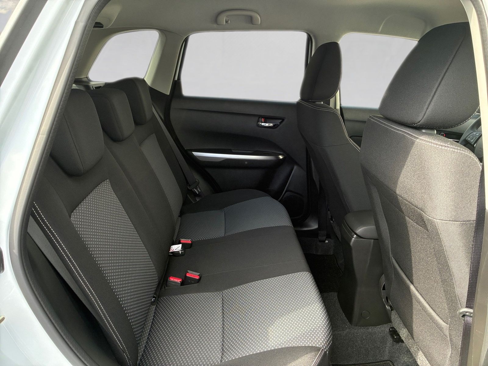 Fahrzeugabbildung Suzuki Vitara 1.4 4x2 Comfort Kamera,LED,Navi,SHZ,ACC