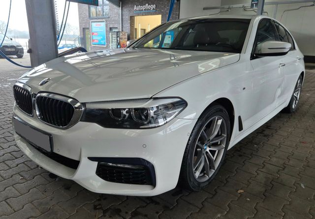 BMW 520 d AUT. M-PAKET NAVI LED-SCHEINWERFER NEUES M