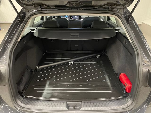 Golf VIII Variant Life 2.0 TDI DSG SHZ APP LED