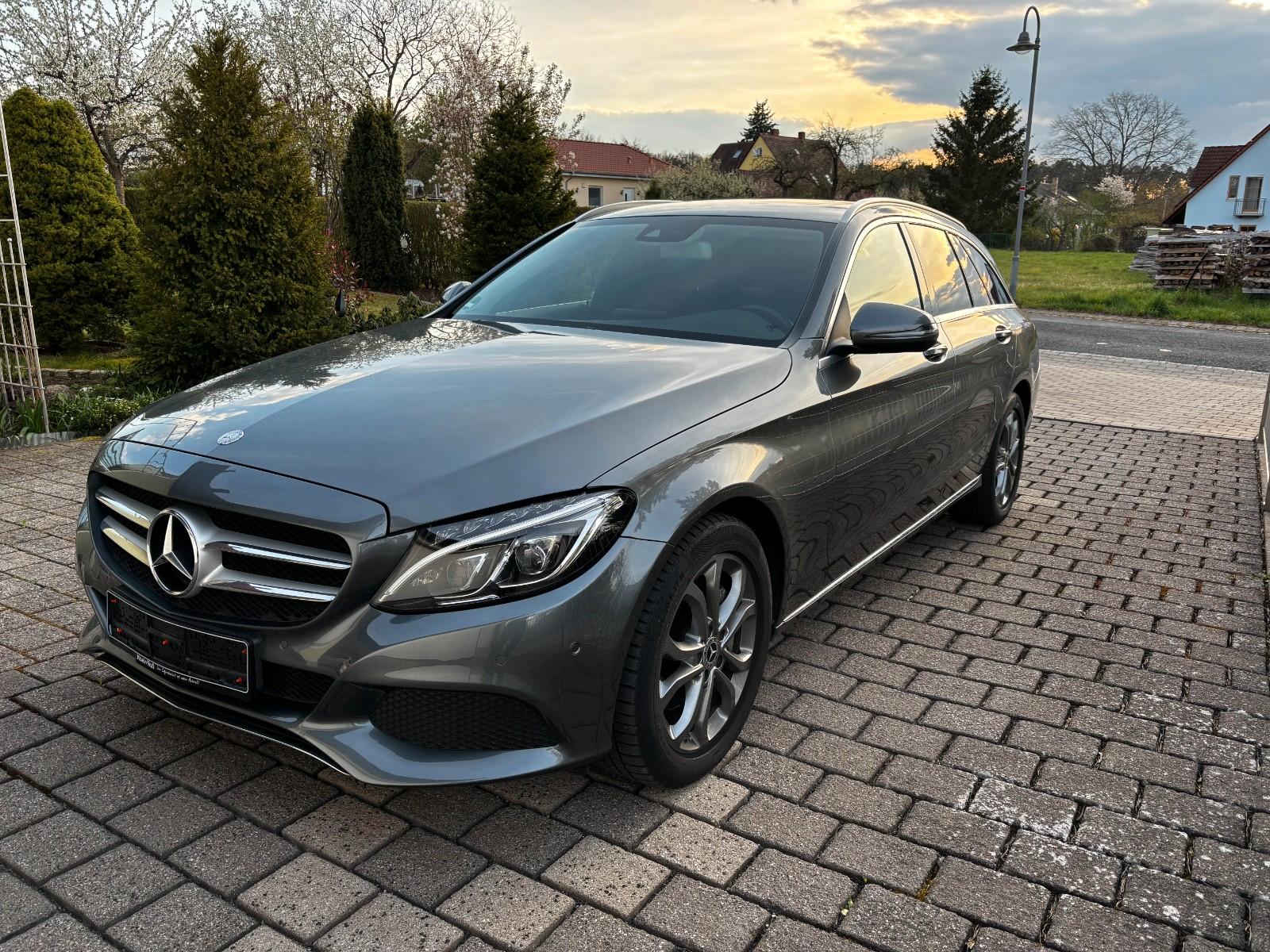 Mercedes-Benz C 250 T CGI Avantgarde/LED/SHZ/AHK/Tem/Garantie