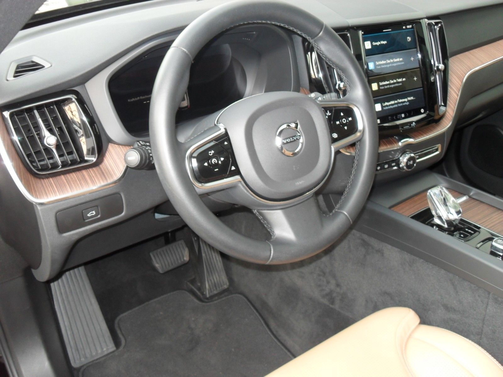 Fahrzeugabbildung Volvo XC 60 B4 Plus Bright | Sitzbelüftung | Panora.