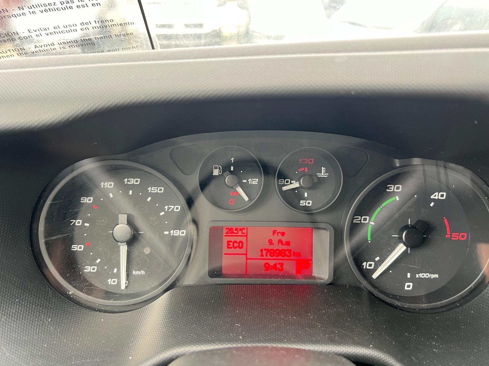 Iveco Daily Einzelkabine 50 C ./Verkaufsaufbau/Klima