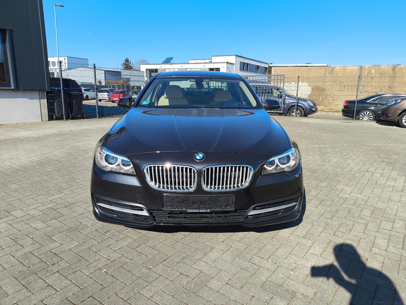 BMW 520 i,LEDER,HEADUP DISPLAY,KLIMA,NAVI,ALU