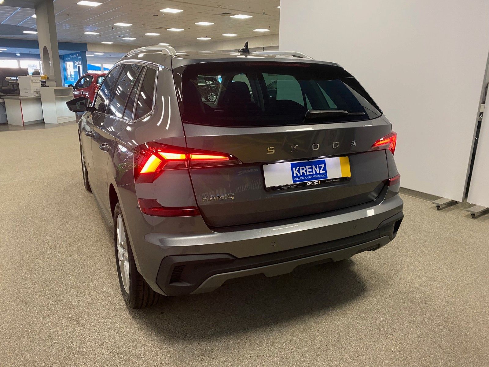 Fahrzeugabbildung SKODA Kamiq 1.0 TSI 85kW DSG Selection ACC+elek.Heck