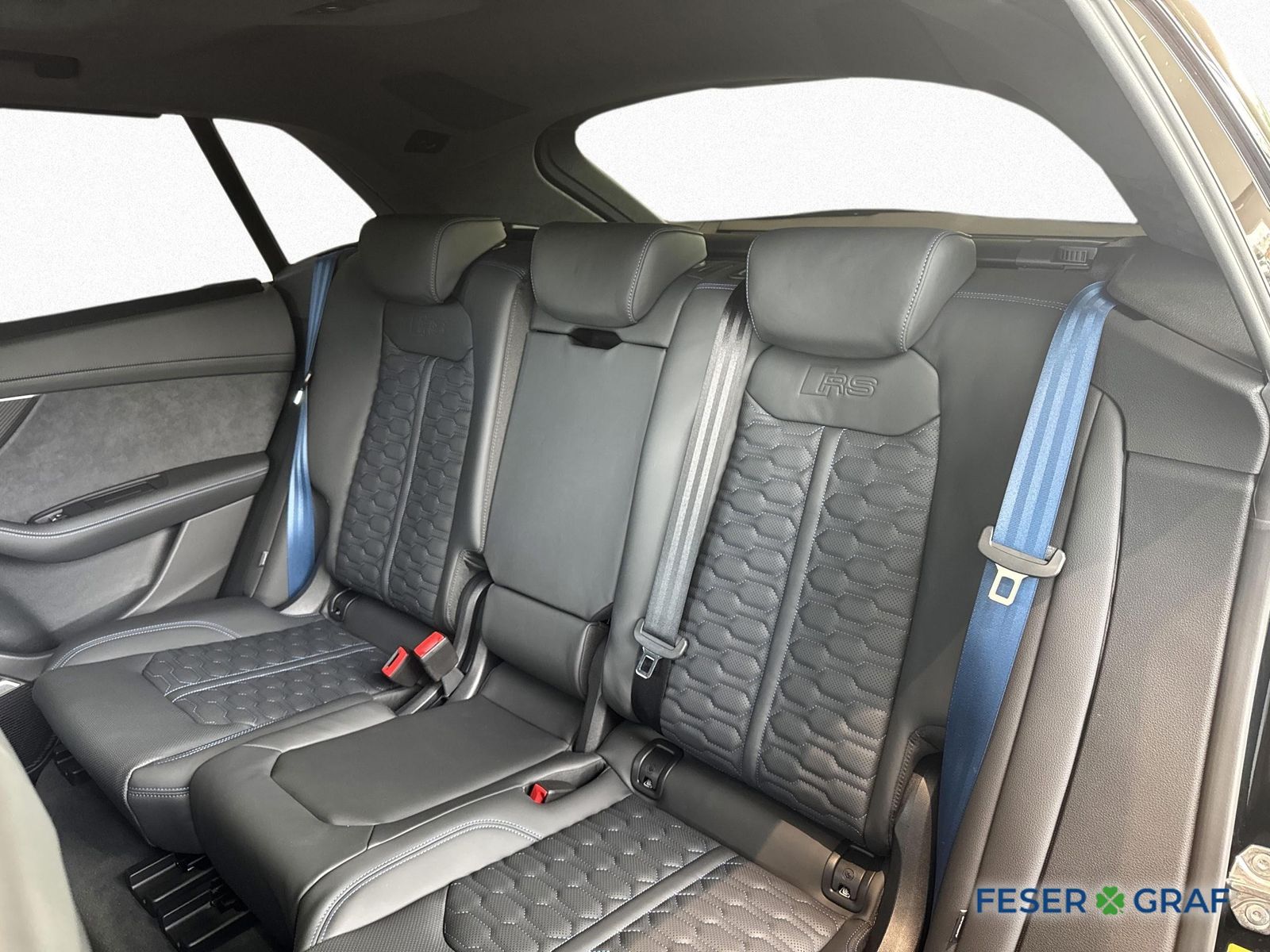 Audi RSQ8 - Bild 13