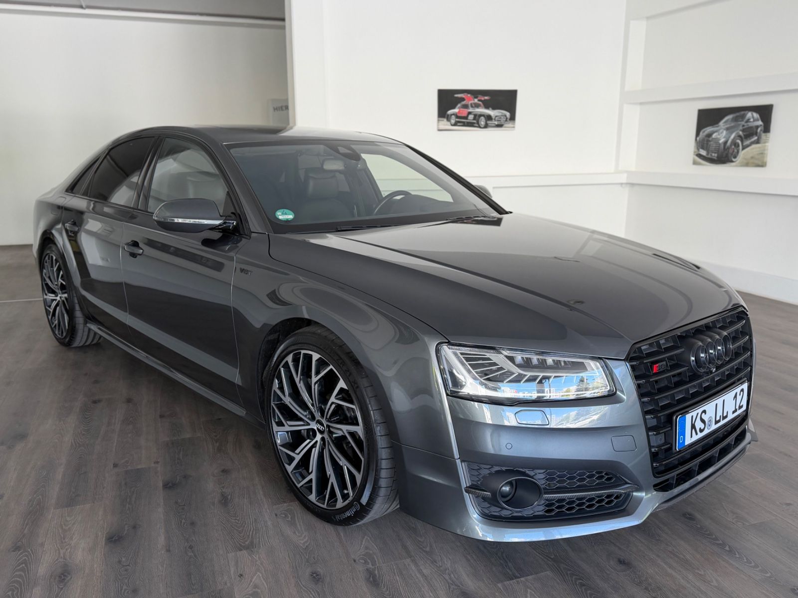 AUDI S8 4.0 TFSI quattro plus MATRIX+BOSE+MASSAGE