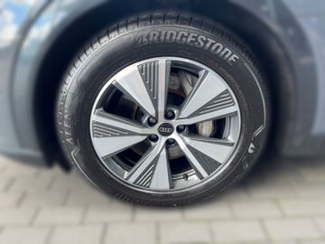 Audi Q8 e-tron - 4