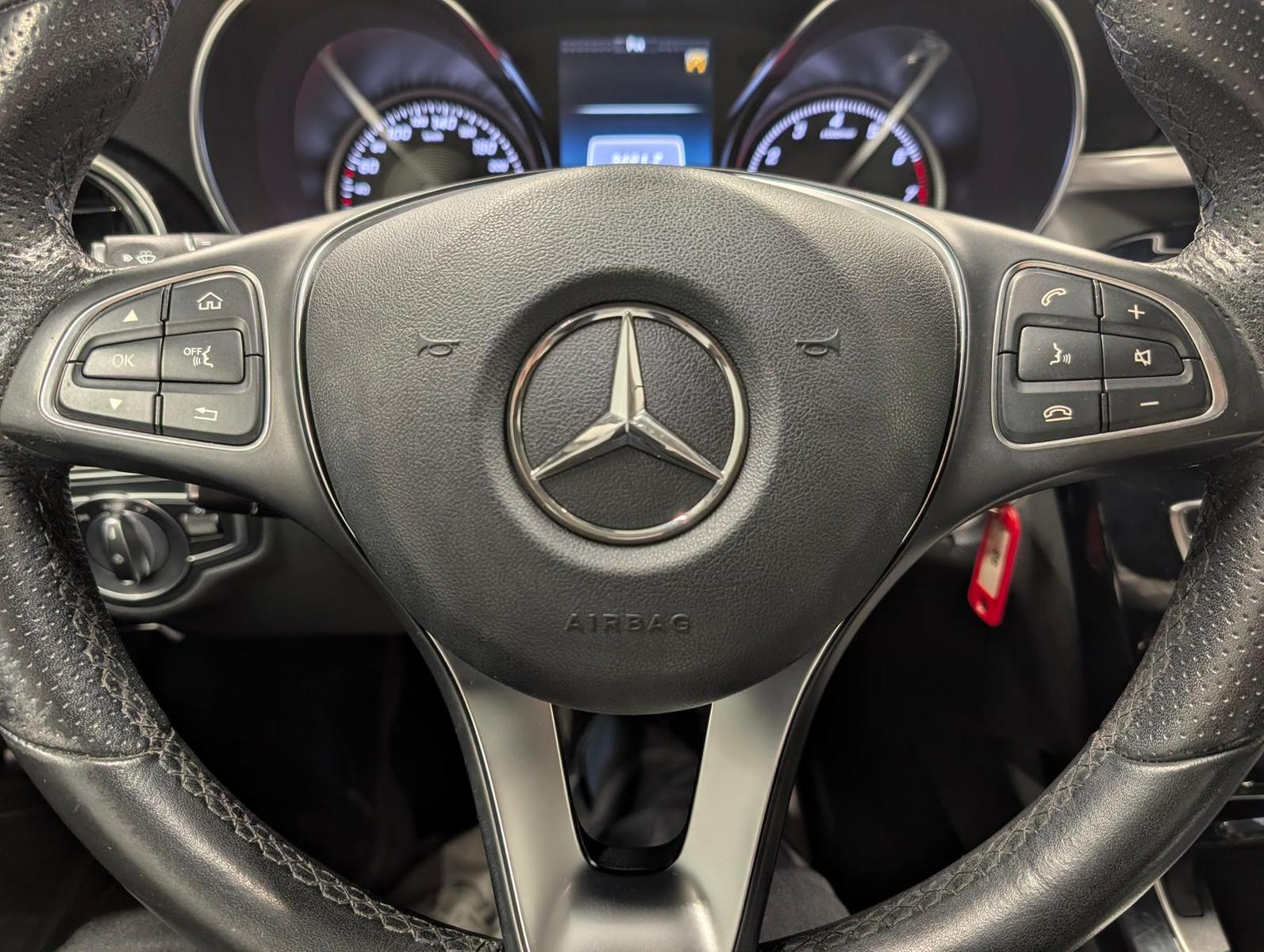 Mercedes-Benz C 180 Avantgarde LED/Navi/SHZ/el.HK/PDC/17-LM