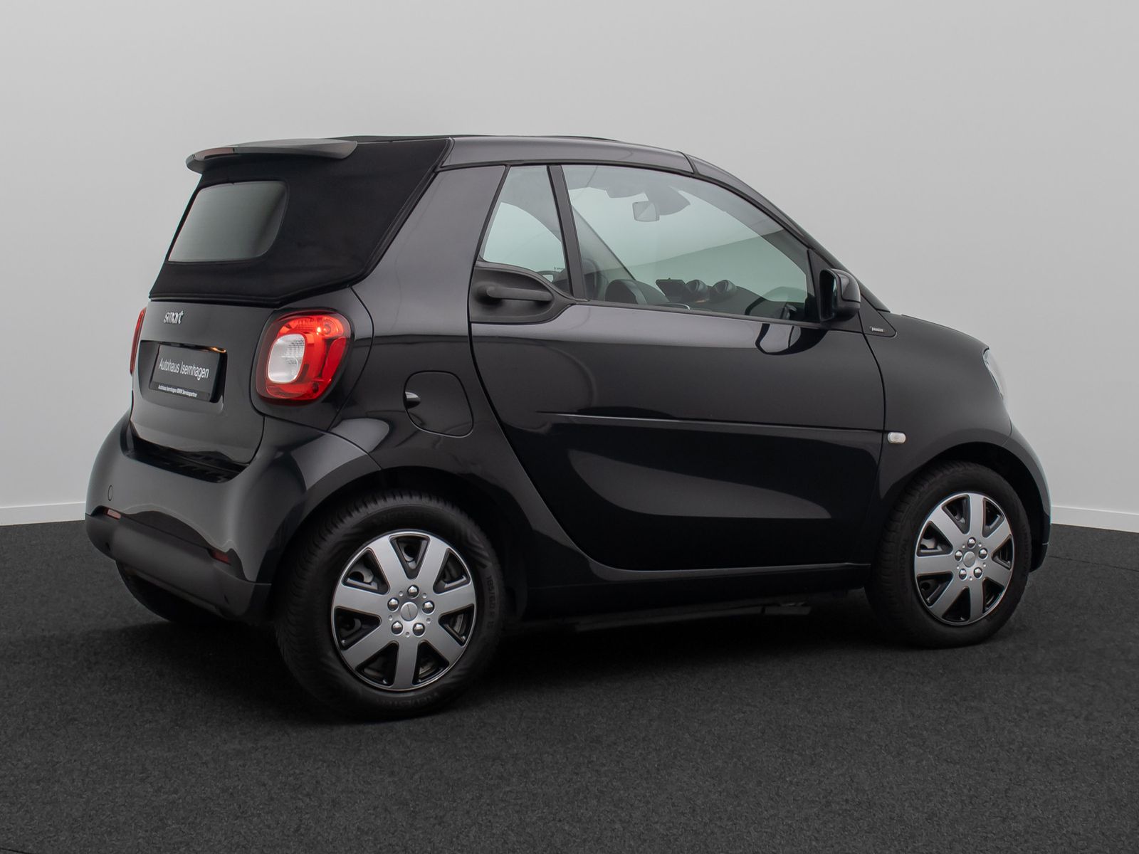 Fahrzeugabbildung Smart ForTwo Cabrio Tempomat Navi JBL Sitzhzng KlimaAT