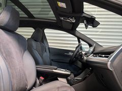 Fahrzeugabbildung BMW 218i Active Tourer M Sport -- Pano/ eSitze/ HiFi