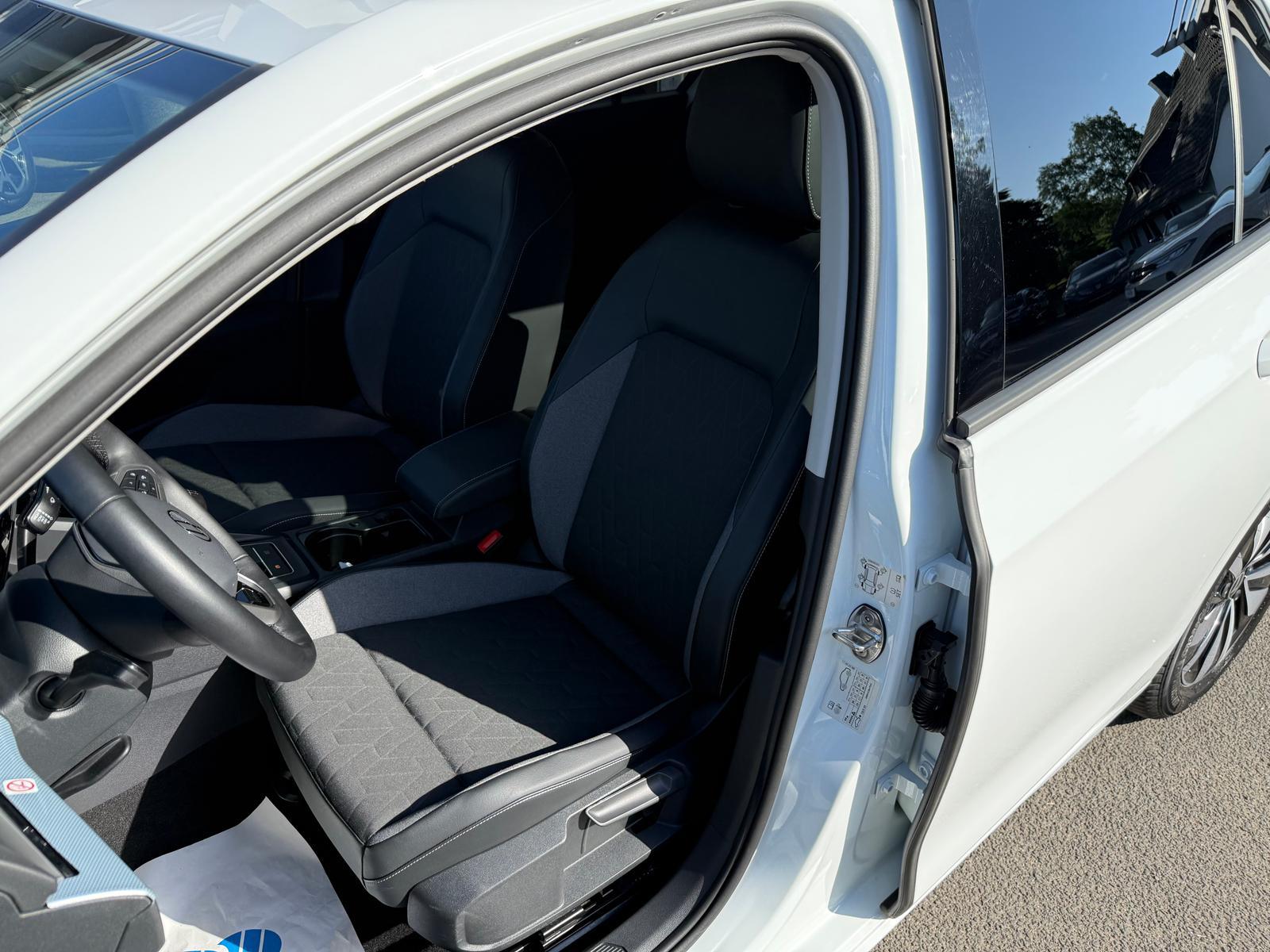 Volkswagen Golf 1.5 TSI Goal*PDC*LED*SHZ*AppCo*ACC*TWA*SHA, миниатюра 11