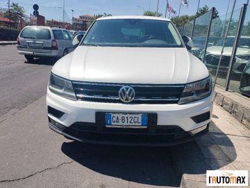 Volkswagen Tiguan - 2