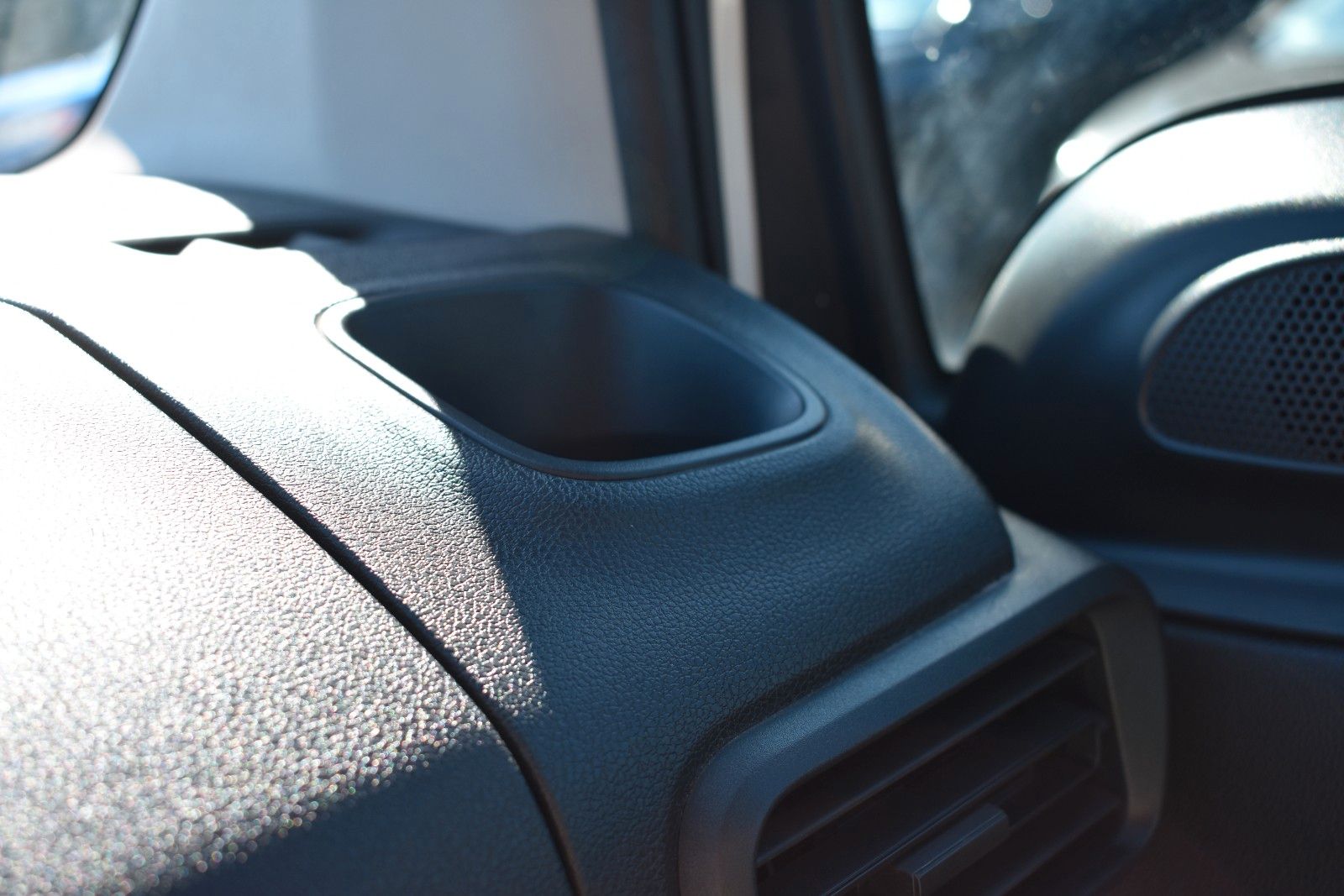 Fahrzeugabbildung Peugeot Partner Pro L2 /PDC/Schiebetür/Anhänger/Klima