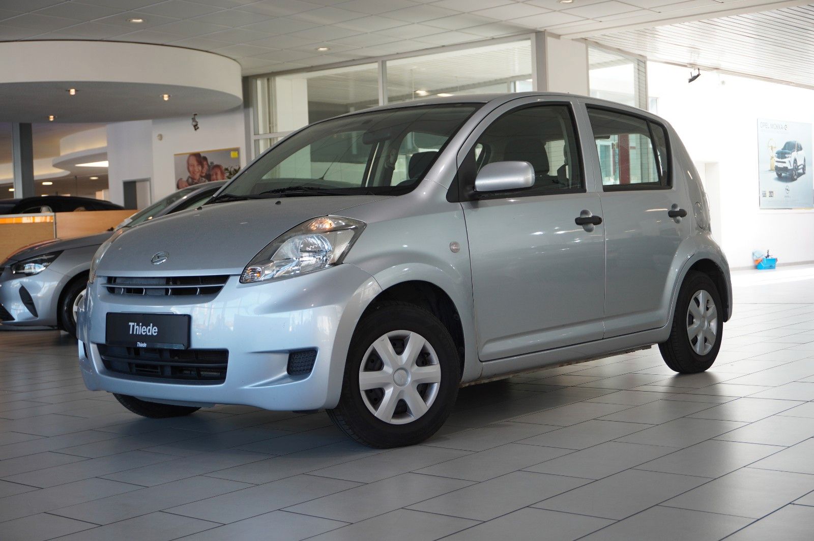 Fahrzeugabbildung Daihatsu Sirion 1.0 5-TÜR KLIMA/CD/AUX/8-FACH/TÜV