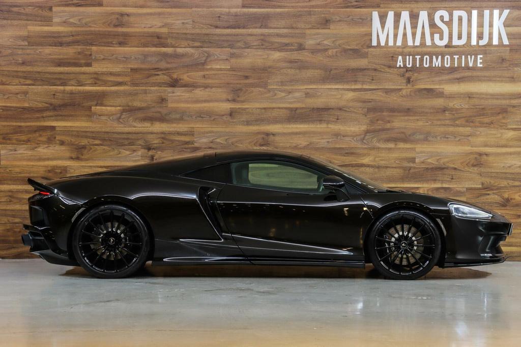 McLaren GT