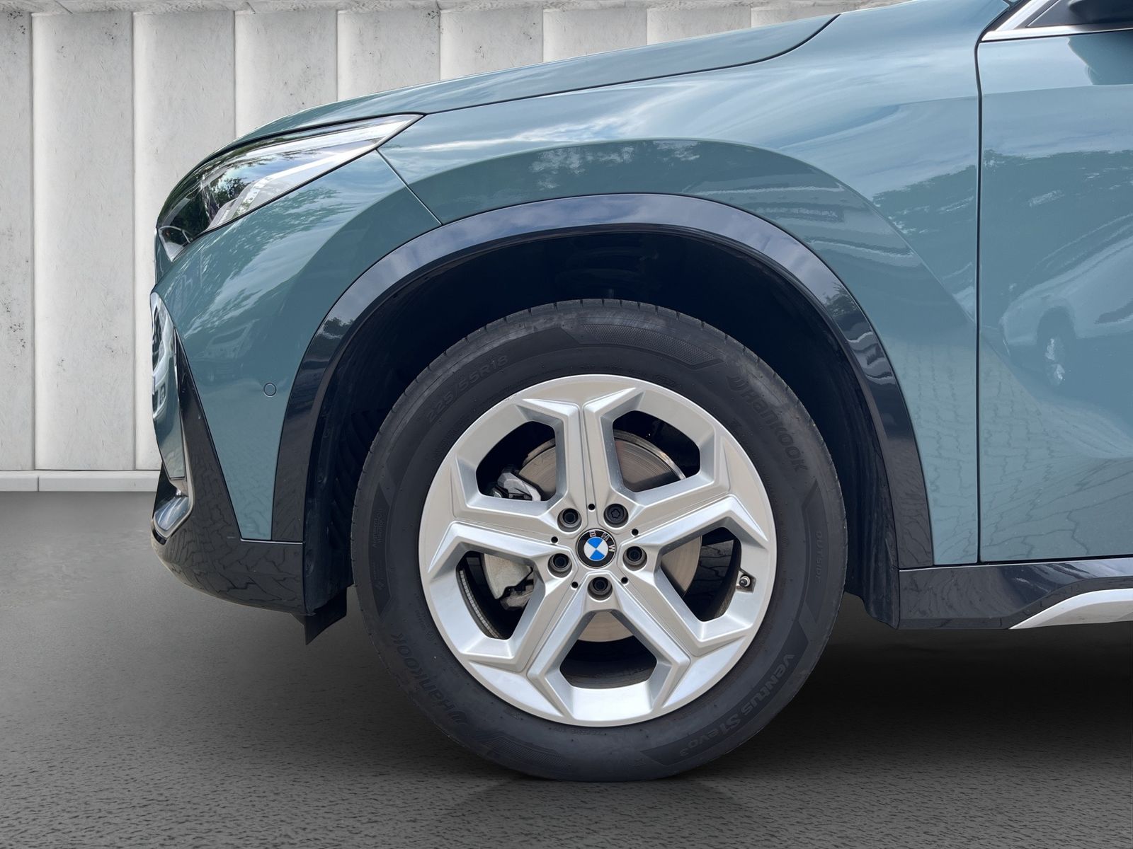 Fahrzeugabbildung BMW X1 18d sDrive*xLine*NAVI*PDC*KAMERA*u.v.m**