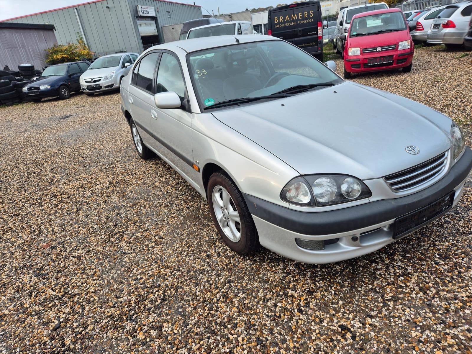 Toyota Avensis LIMO-AUTOMATIK 85000km