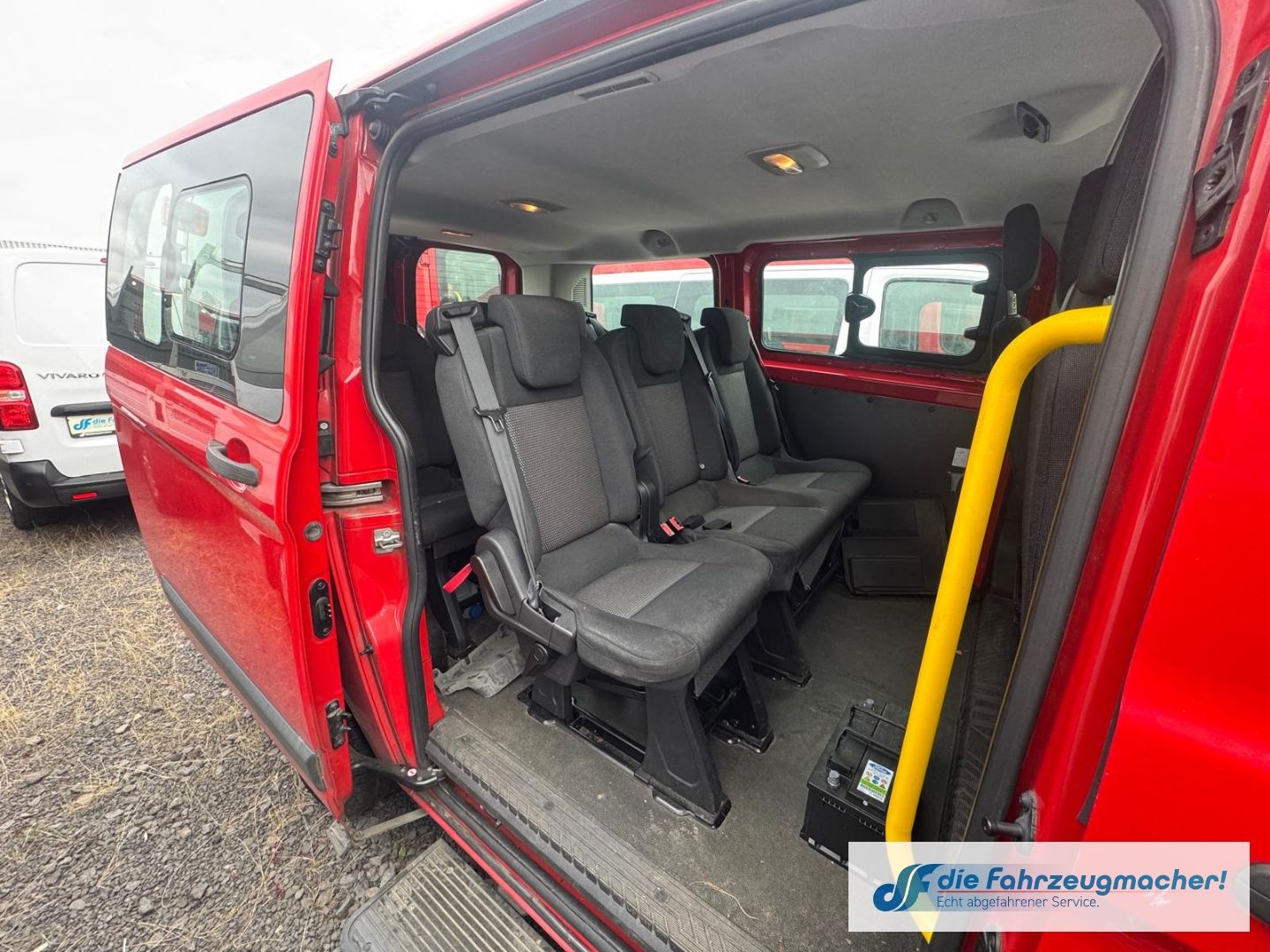 Fahrzeugabbildung Ford Transit Custom Tourneo 300 L1 *TURBOSCHADEN*2352