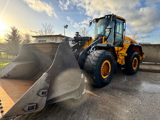 JCB 457