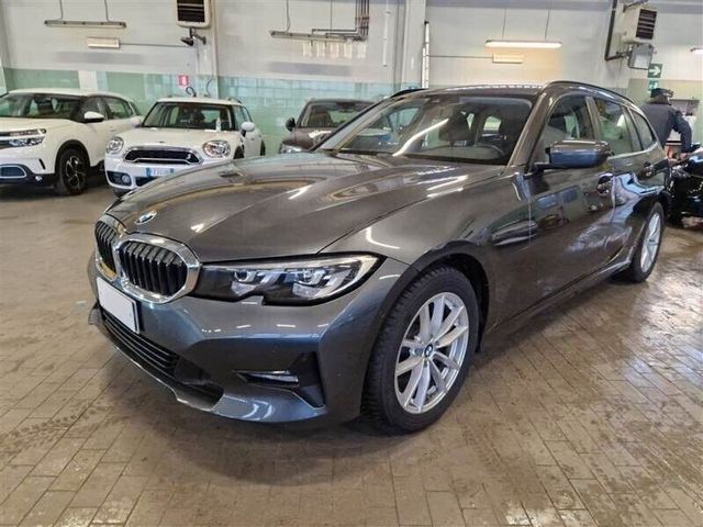 BMW Bmw 318d Touring 150cv Aut. *FULL OPT.* da VETRI