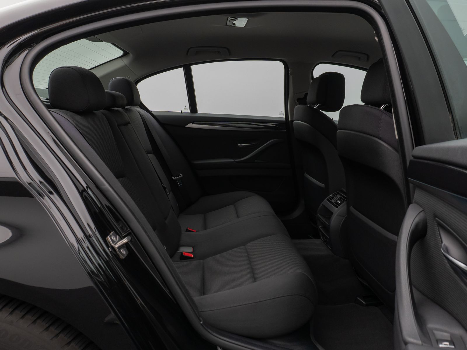 Fahrzeugabbildung BMW 520d Lim. Sitzhzg Navigation PDC Klima Bluetooth