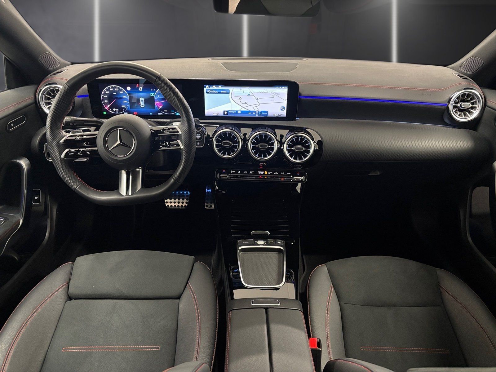 Fahrzeugabbildung Mercedes-Benz CLA 200 AMG Prem*19"*Night*Totwinkel*LED*Kamera*