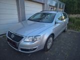 Vorschaubild Volkswagen Passat Variant Comfortline BlueTDI
